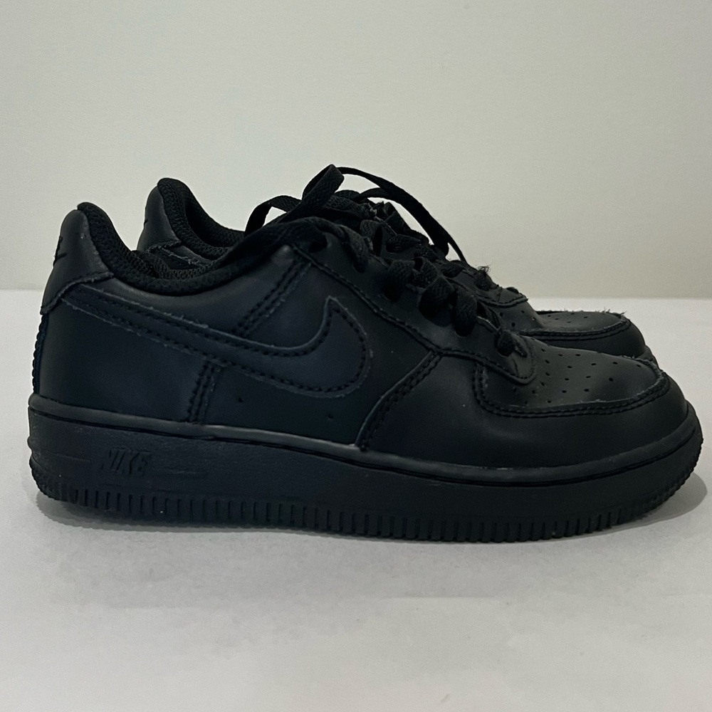 Nike Air Force 1 low black leather lace up kids size 11C